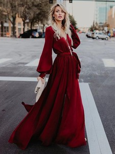 vestito rosso elegante lungo