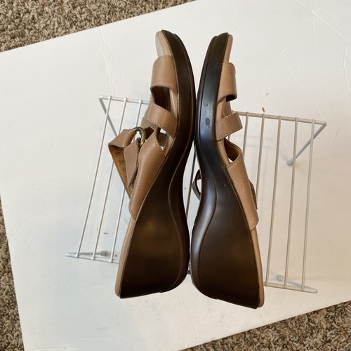 Naturalizer Sandals N5 Comfort Tulla Leather Tan Slip On Wedge Sandals Size 9M - Picture 5 of 6