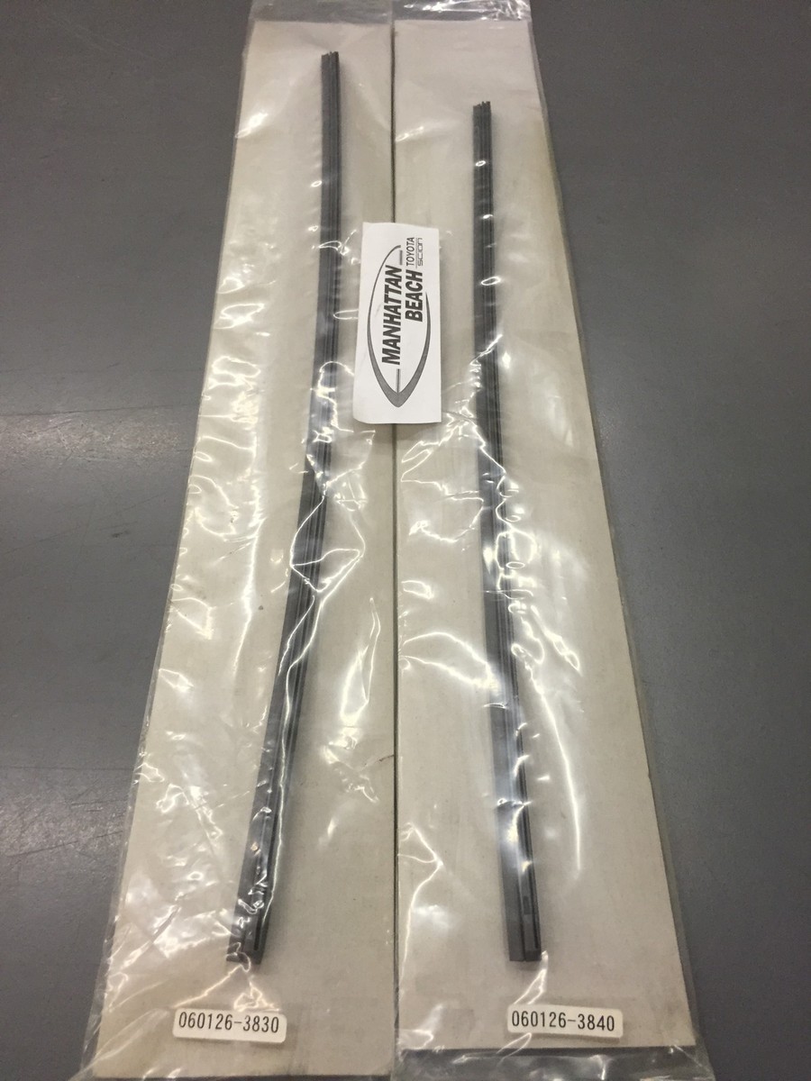 13-16 SCION FR-S / 17-20 TOYOTA 86 Windshield Wiper Inserts