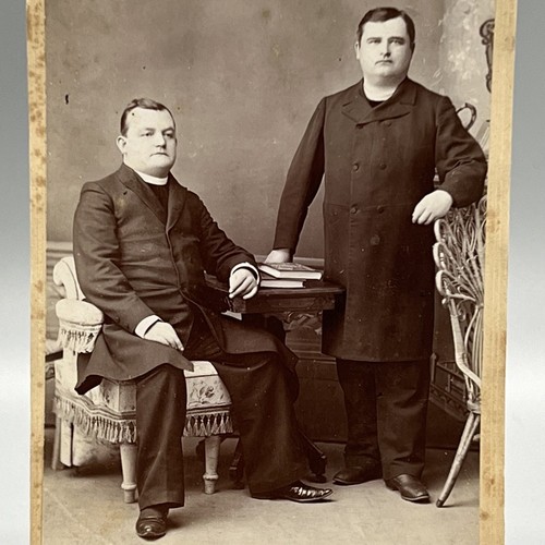 Tarjeta de gabinete Winona Minn STOCKY PRIEST BROS Casubio Polaco Ocupación Católica - Imagen 2 de 10