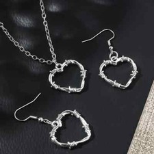 Beautiful Silver Hollow Thorned Heart Necklace And Matching Earrings Jewelry Set