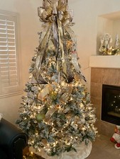 Extra Larg Christmas Tree Topper Bow - 14 In with 30 Inch Tails Glitter Fluffed