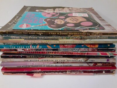 Lot of 14 VTG Wilton Cake Decorating Yearbooks How To 1970's to 1990's