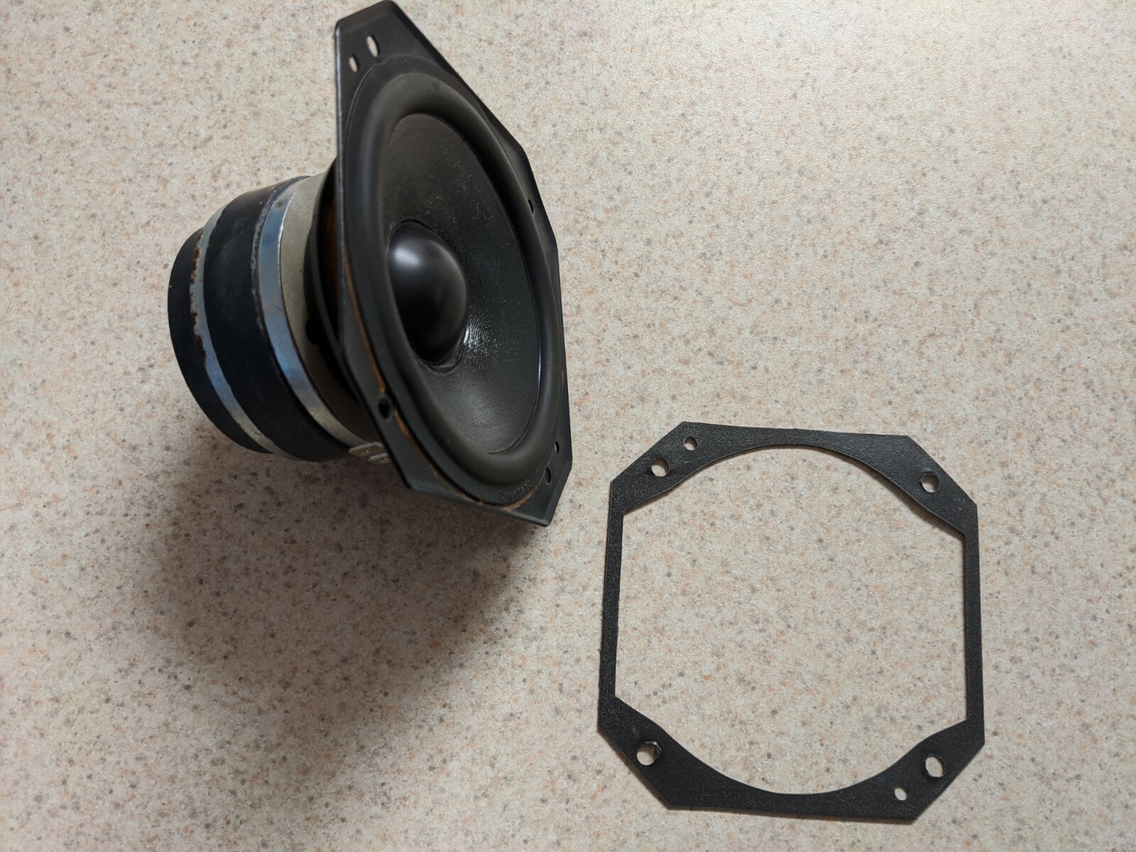 beolab 8000 subwoofer