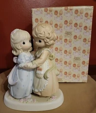 Precious Moments "A Very Special Bond" (1998) Collectible Figurine
