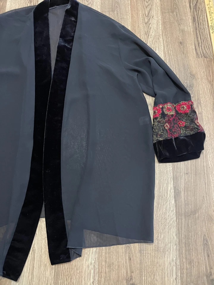 Fantasy Lingerie Robe, Women's One Size, Black, Floral Embellishment, Night Gown - Image 4 of 4