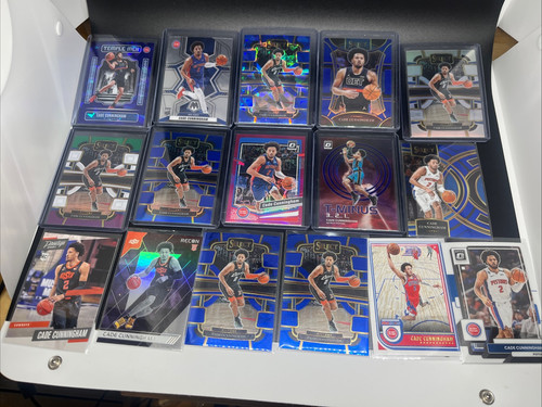 Lotto 23 carte Cade Cunningham - Esordienti, inserti e altro!!! Pistoni Detroit - Foto 1 di 16