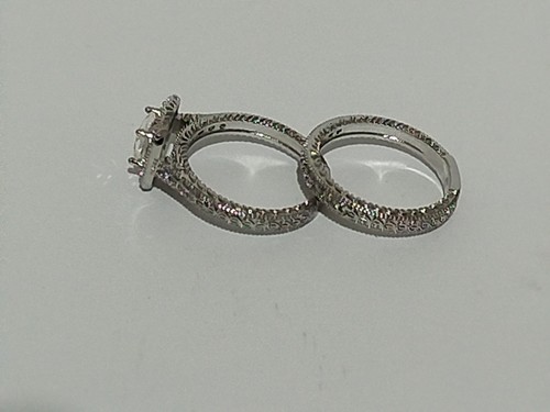 Ladies Fine Silver Brilliant Cut White Sapphire Solitaire Ring - Picture 2 of 9