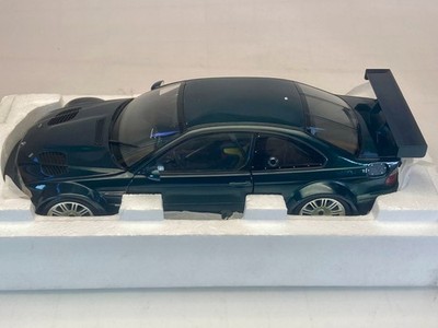 1:18 Minichamps BMW M3 GTR E46 2001 Street Fahrer Dealer OEM