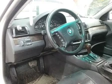 325I      2002 Glove Box 982441