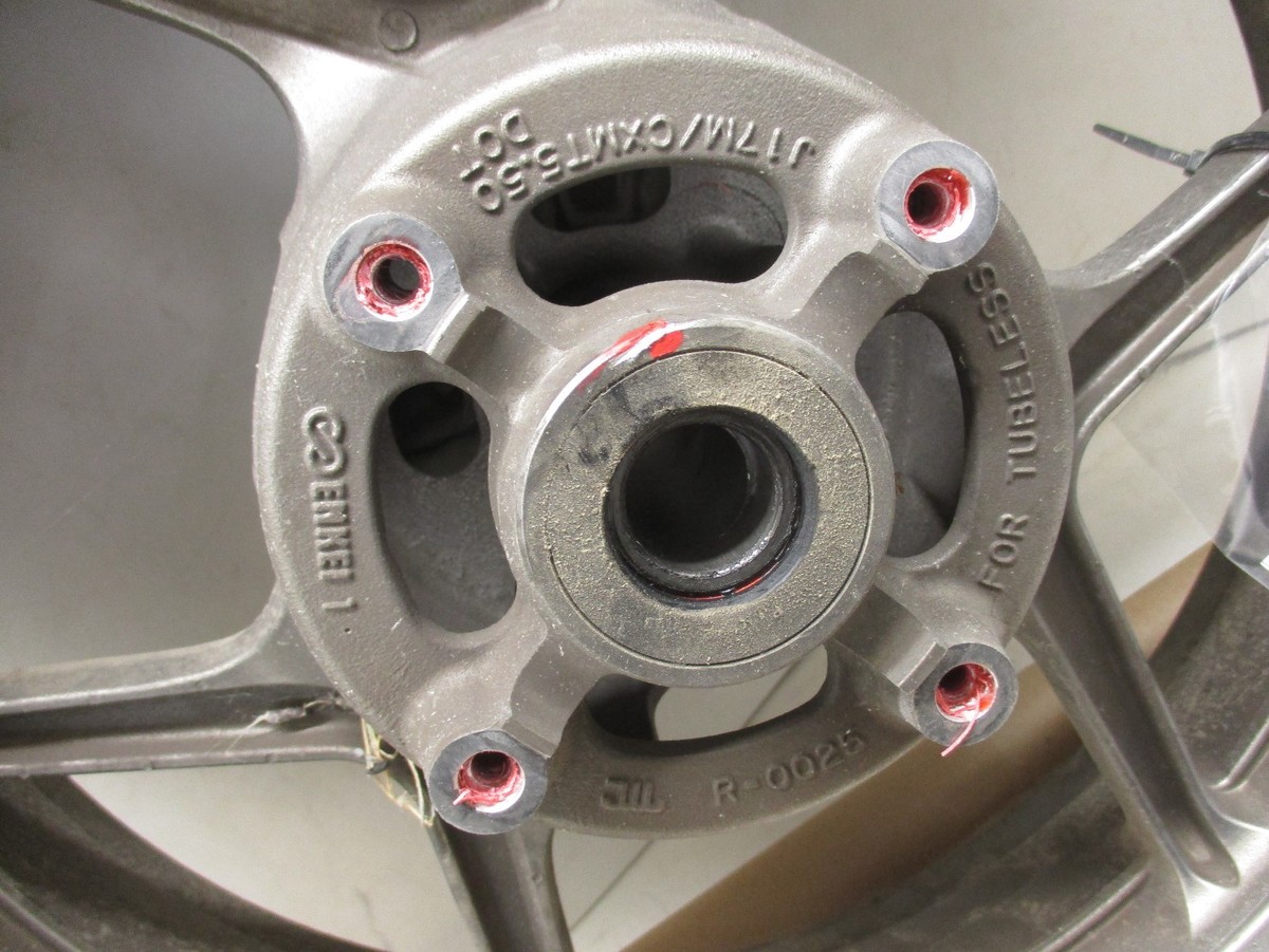 おゆ　36サイズ 2024 Kawasaki ZX6R ZX636 Ninja Rear Swingarm Swing Arm Axle Set