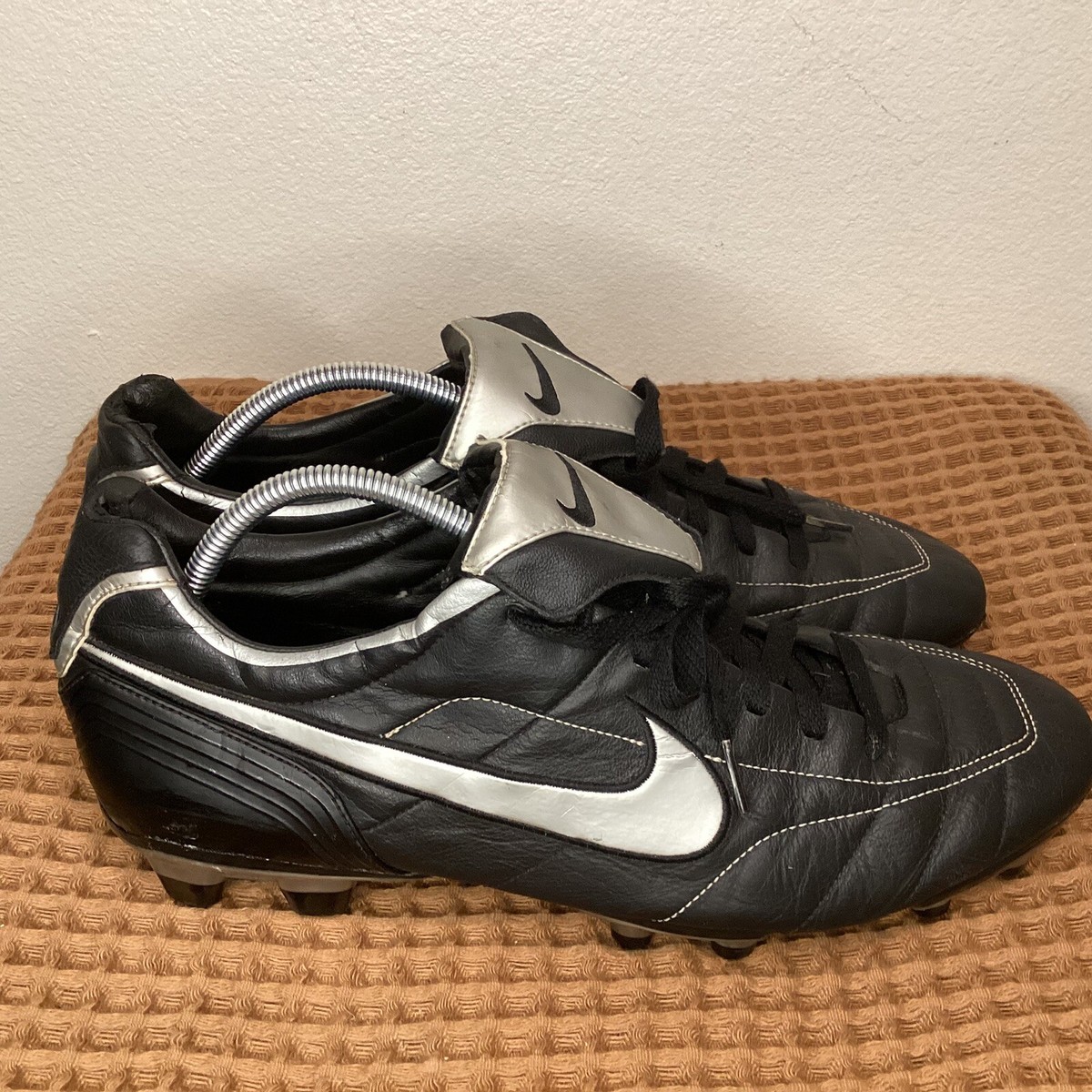 Nike 2007 Tiempo Mystic FG Men's Sz 13 310115-002 Soccer Football