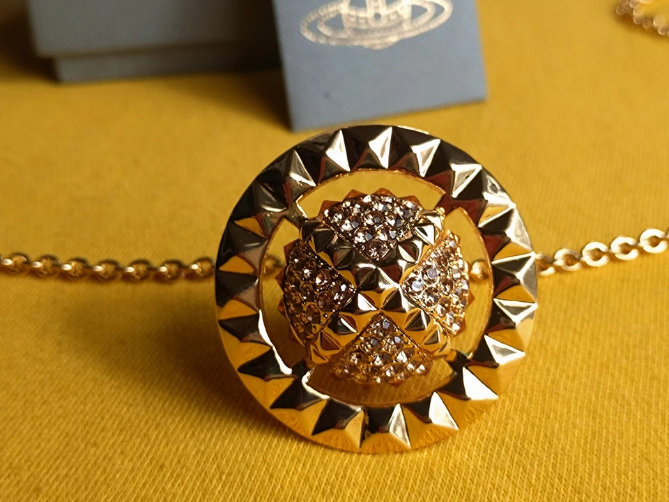 Vivienne Westwood Gold Large Crystal Adorned Orb Pendant Long Chain Necklace - Image 4 of 4