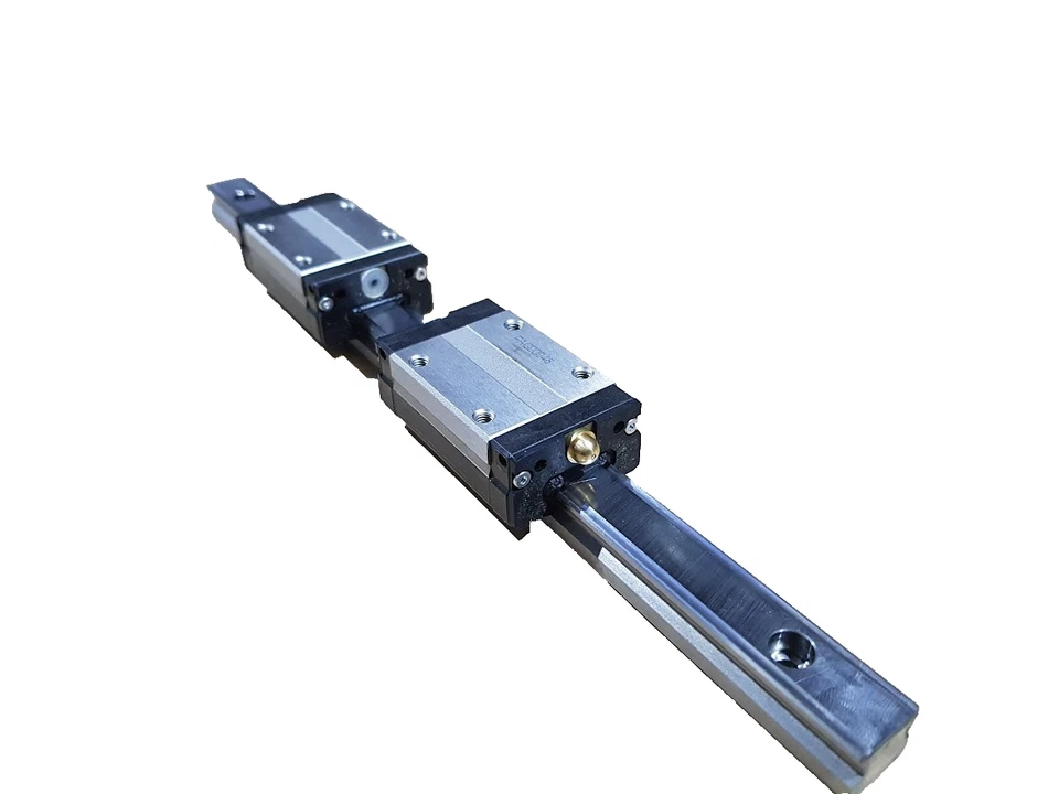 THK Linear Rail With 2 THK SSR15 Linear Guide Blocks - Image 4 of 4