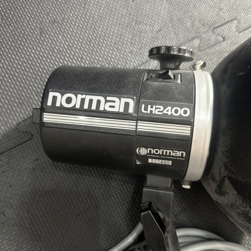 Norman LH2400 Strobe head. with R9124. Bulbs Untested, As Is - Picture 2 of 8