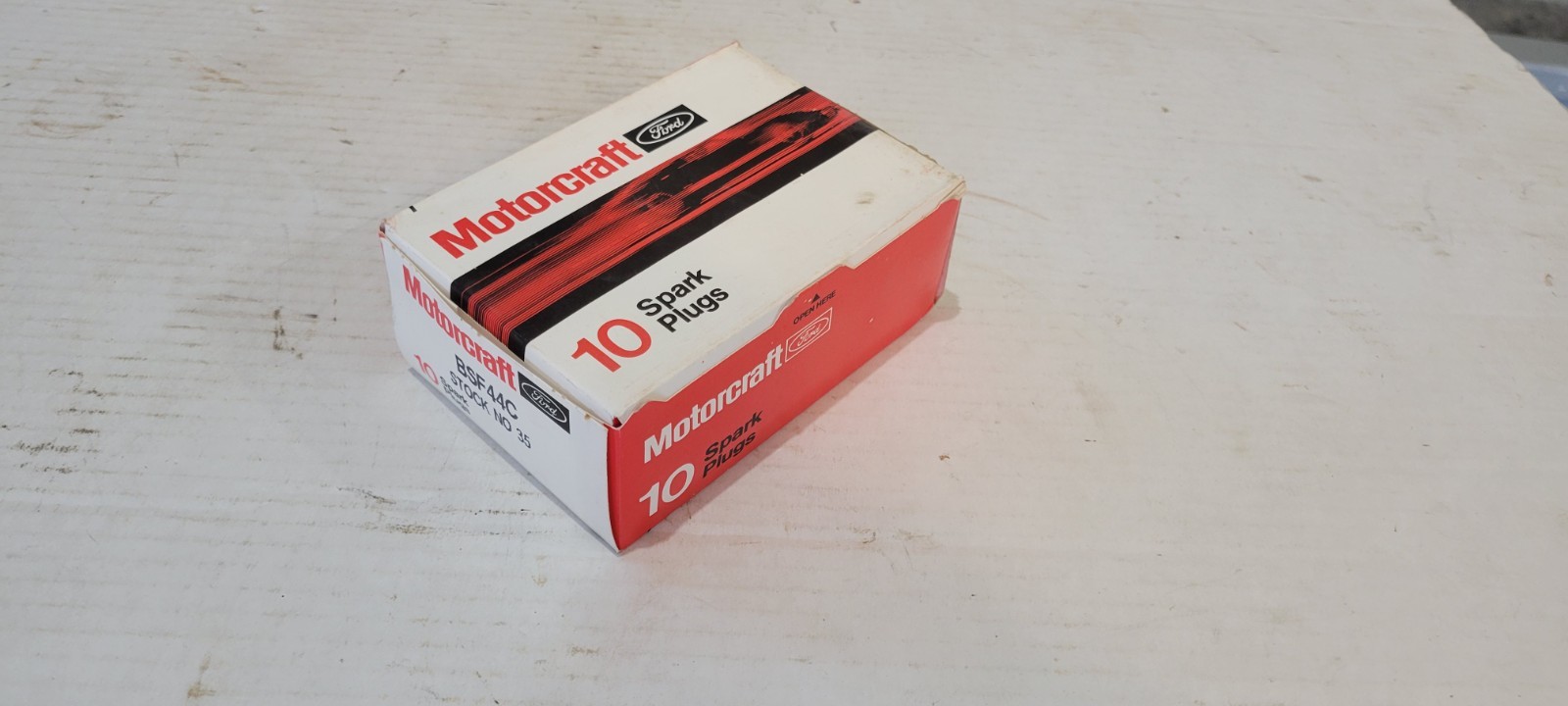 1987-92 NOS Ford Bronco F150 5.0 5.8 4.9L FORD MOTORCRAFT BSF44C SPARK PLUGS 