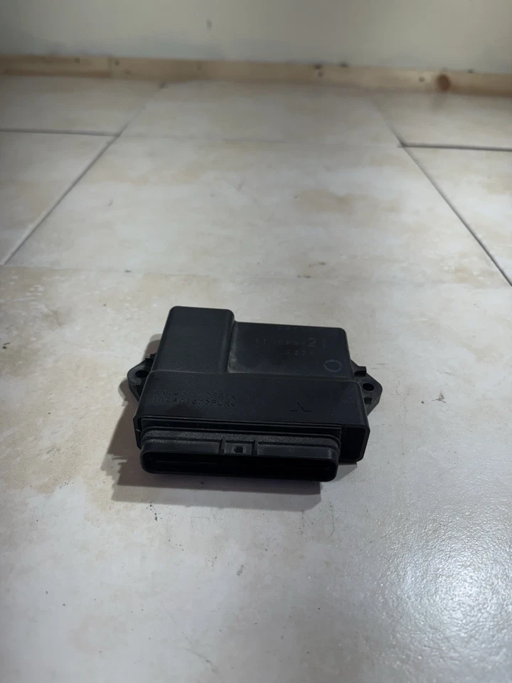 2002-2003 Yamaha R1 Ecu - Image 2 of 4