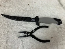 Danco Pliers & Fillet Knife Kit - 6.5" pliers & 7" knife nearly new