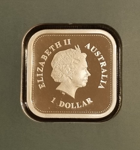 AUSTRALIA - 50 YEARS of AUSTRALIAN TELEVISION - 2006 SILVER HOLOGRAPHIC $1 COIN - Picture 7 of 16