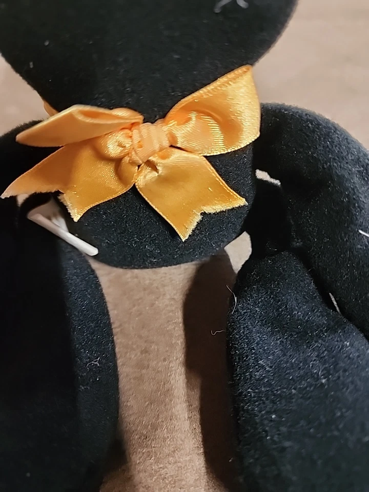 Vintage 1985 Hallmark “Hocus Pocus” the Black Cat Halloween Bean Bag Plush Toy - Image 3 of 4