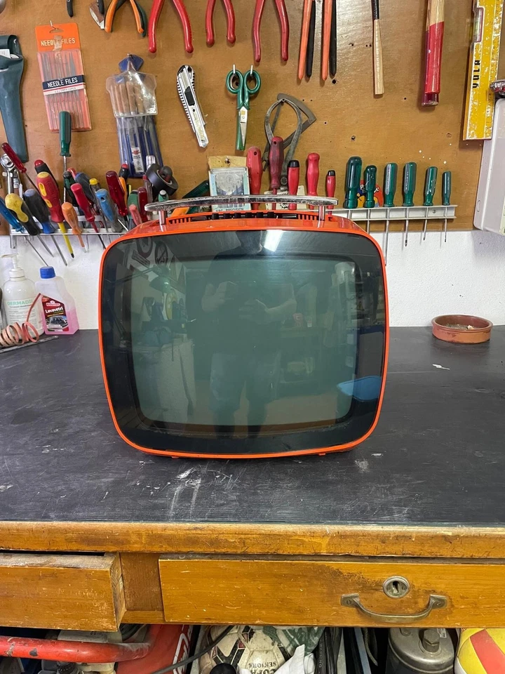 TV INDESIT T12SI Televisore B/N 12" Vintage Design Space Age  - Immagine 2 di 4