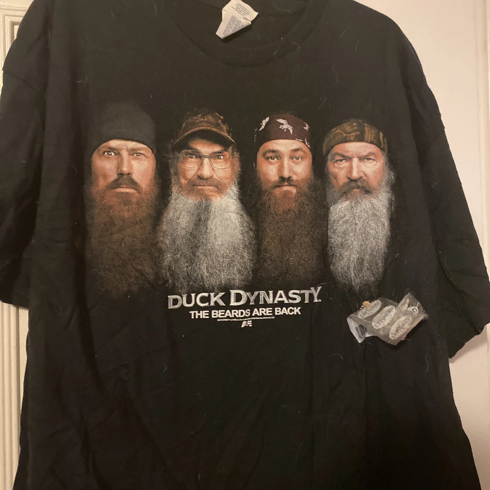 Duck Dynasty Men’s T-shirt Black Beards Are Back Medium Si Jase Phil Robertson - Image 2 of 4