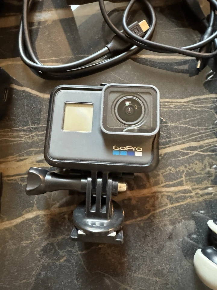 GoPro Hero 6 Black - Immagine 2 di 4