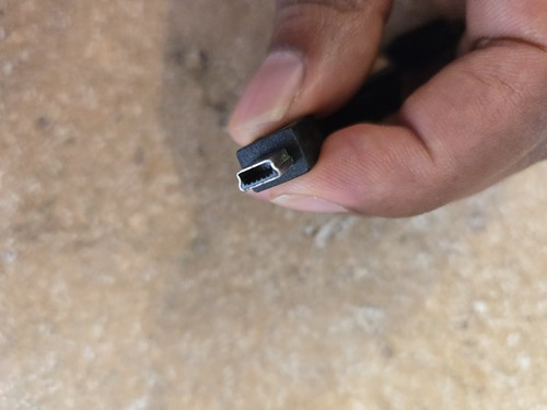 30 in. E-Tech Retractable USB 2.0 Charging Cable: Type A (End 1), Mini B (End 2) - 第 3/3 張圖片