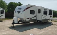 2011 KEYSTONE HORNET PLATINUM 28BHS