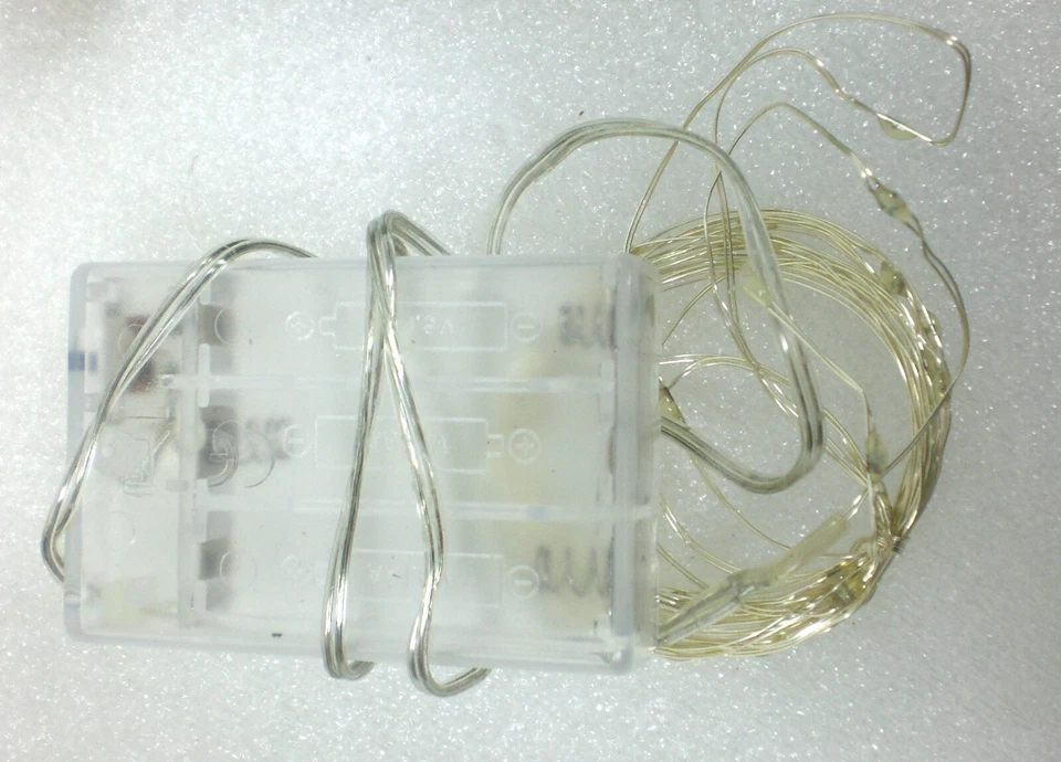 Sylvania 30 Luces LED Micro Puntos ROJAS Funciona con Pilas Arroz Hada Cadena Luz Foto 4 de 4