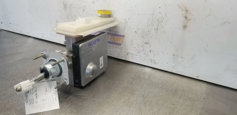 22 JEEP GRAND WAGONEER ABS PUMP BRAKE BOOSTER MASTER CYLINDER ASSEMBLY - Image 4 of 4