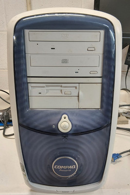 Vintage Compaq Presario 5000 Series - PARTS/REPAIR - BOOTS- 12-D