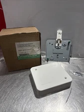 Lightolier Lytespan Radius Track Power strip End Feed CLC 9099TWH Matte White