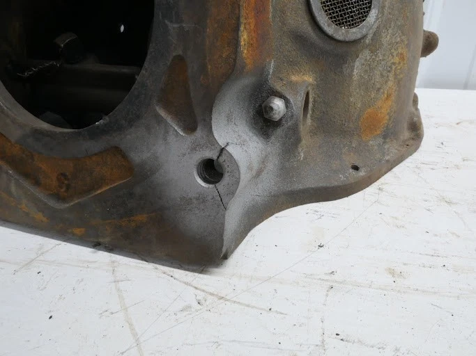 Carcasa campana Jeep Willys Truck Tornado 230 T90 Kaiser M715 OEM Wagoneer Foto 2 de 4