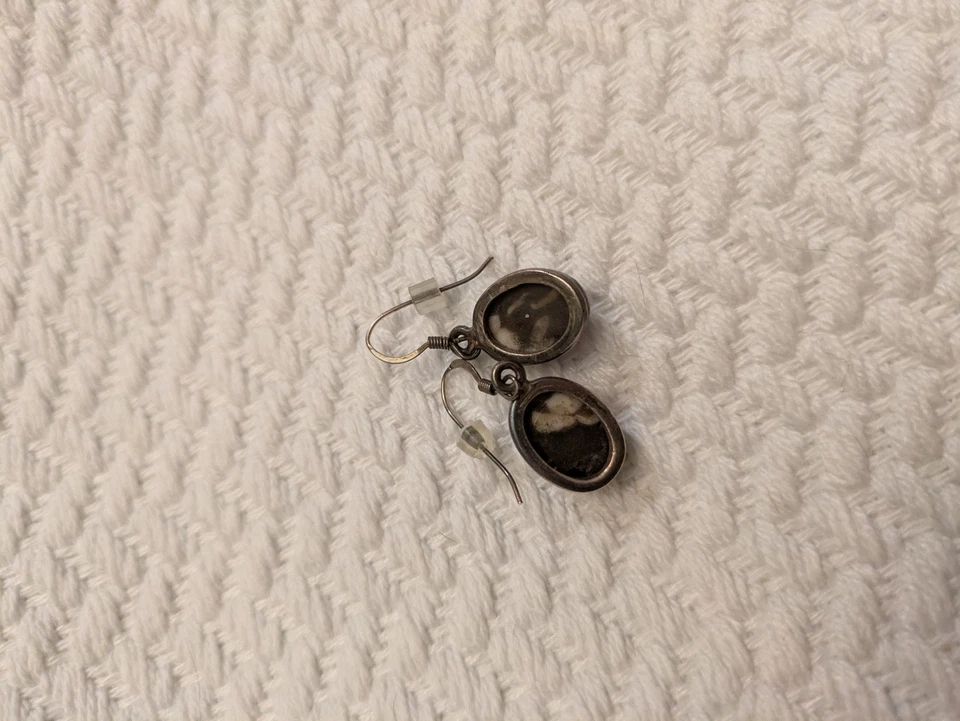 Pendientes colgantes de jaspe sedimento marino con gancho de plata Foto 2 de 2