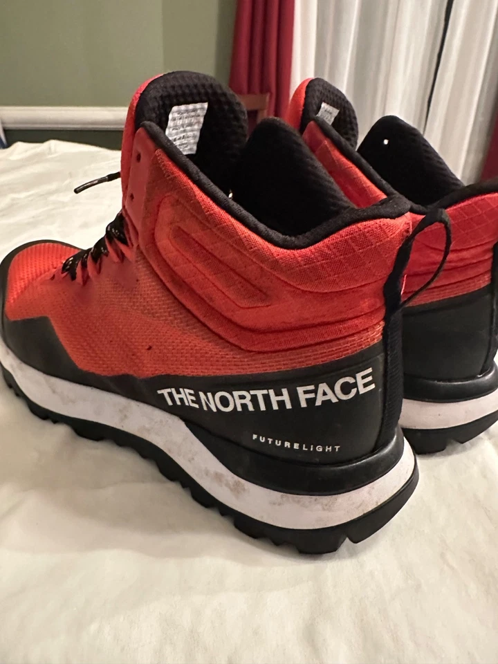 Botas de caminhada North Face femininas tamanho 10 vermelhas Futurelight bom estado - Imagem 4 de 4