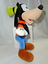 Disney Goofy 10” Mini Plush Stuffed Animal Toy Just Play Green Hat Vest Washable