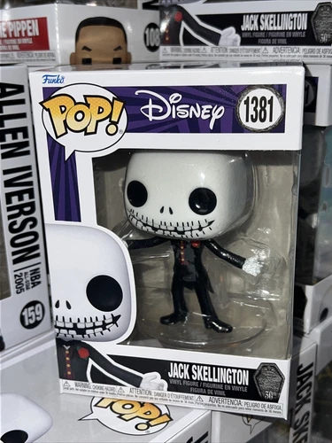 Funko Pop Nightmare Before Christmas Formal Jack Skellington #1381 w/ Protector