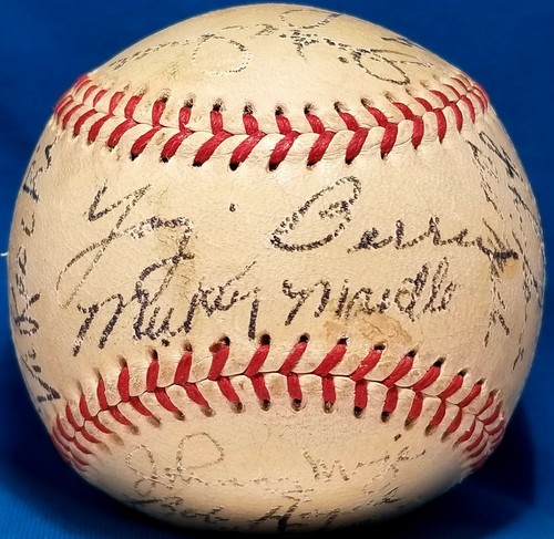 1952 WS Champion New York Yankees Team 