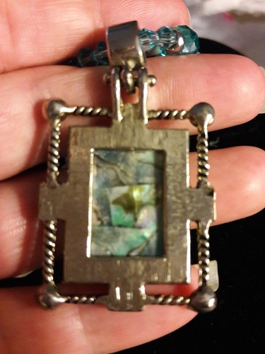 One of a kind handcrafted artisan labradorite quartz crystal necklace pendant - Picture 7 of 10