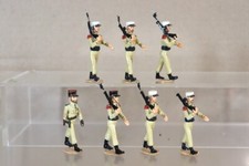 ALL the QUEENS MEN 7 x FRENCH FOREIGN LEGION MARCHING pjm
