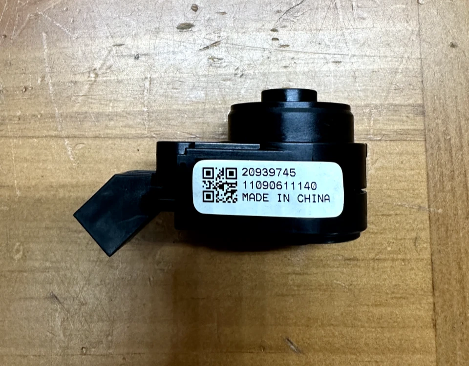 2011-2015 Buick Regal Lacrosse Verano Cruze Equinox Terrain Ignition Switch OEM - Image 3 of 3