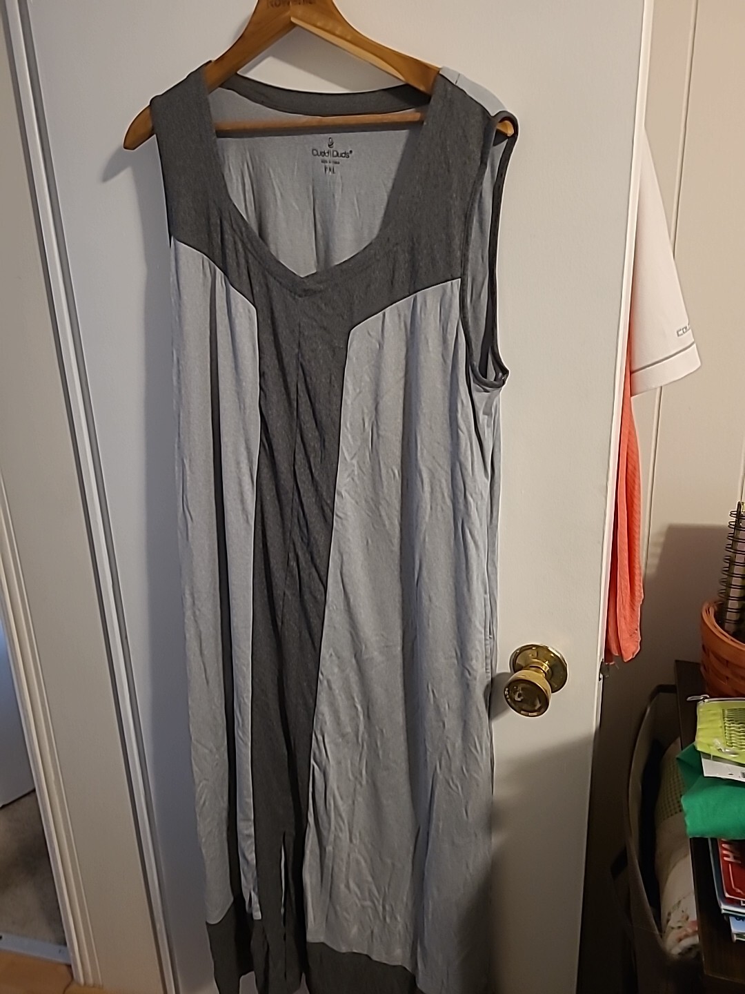 Picture 1 of 8