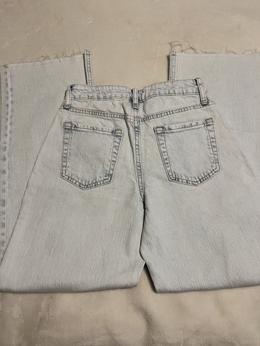 Art Class Girl's Sz 10 High Rise Baggy Relaxed Hip Straight Leg Jeans Light Wash - Picture 6 of 6