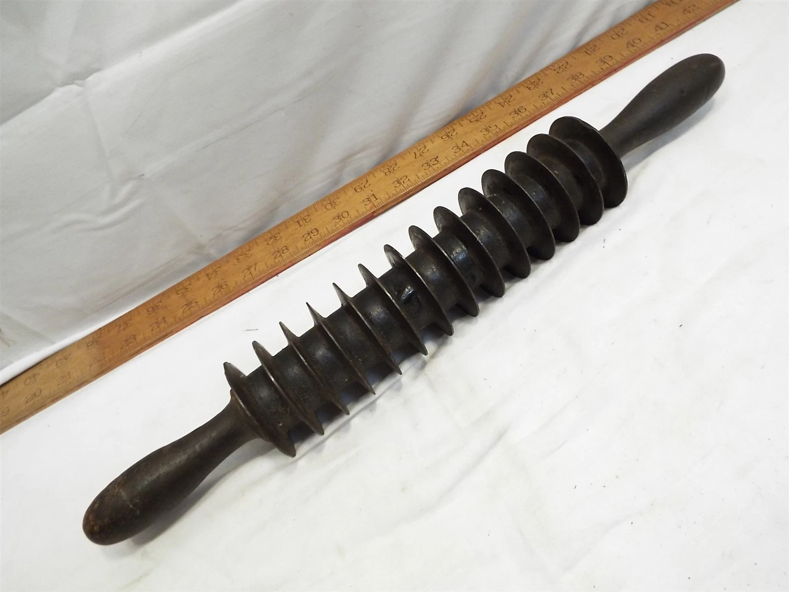 Antique Cast Iron Rolling Pin Cutter Blade Chopping Dough Noodle Pasta Cutter