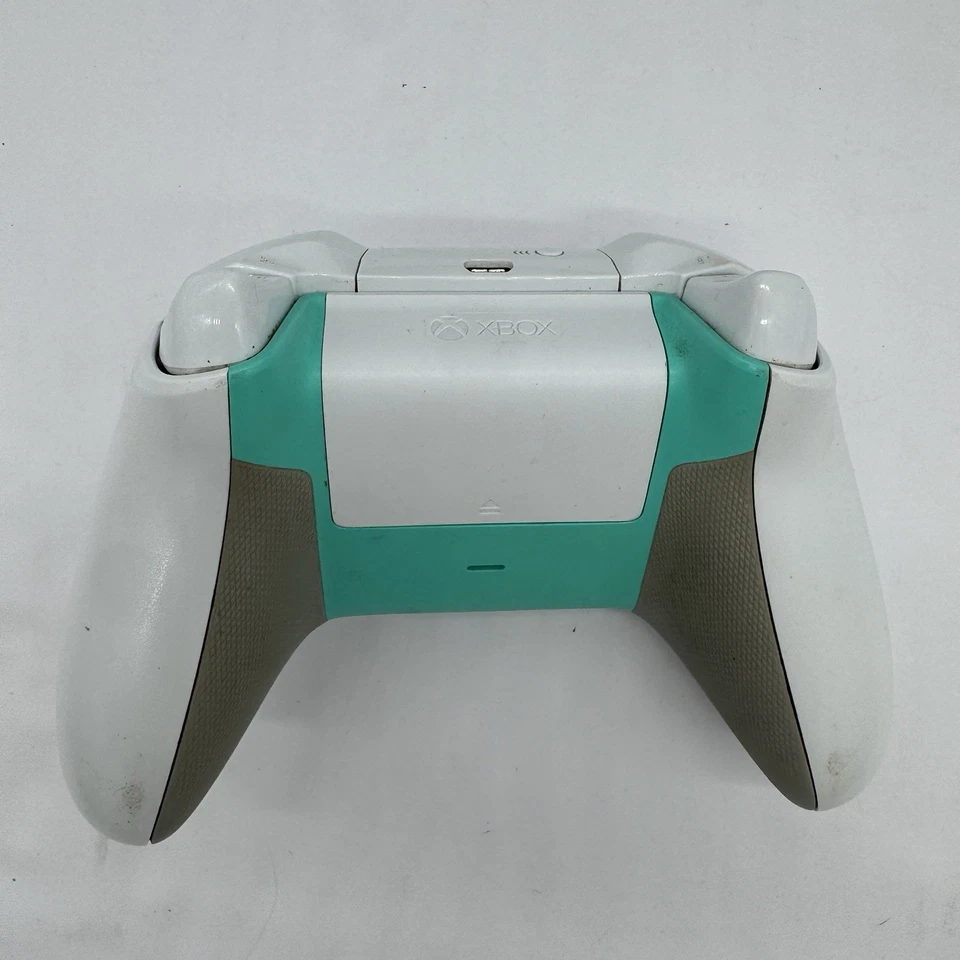 Microsoft Xbox One Special Edition Wireless Controller Sport White Light Blue - Image 2 of 4