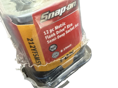 #ad New Snap on™ 3 8quot; drive 8 thru 19 mm 6 point FDX Semideep Socket Set 212YFSMSY $249.99
