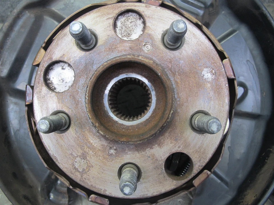 02-10 LEXUS SC430 REAR LEFT DRIVER SIDE SPINDLE KNUCKLE WHEEL HUB BEARING OEM - Image 3 of 4