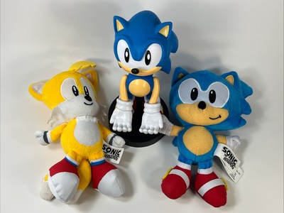 Sonic the Hedgehog Plush Sonic & Knuckles + Cable Guys PVC Sonic Statue Sega