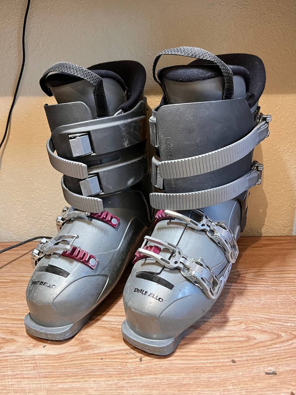 SALOMON Scarponi da sci Dalbello Vantage 4F Mondo 28 US 10 usati modalità passeggio sci
